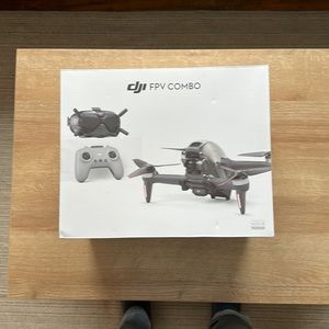 DJI FPV COMBO - Barely Used/Like New!